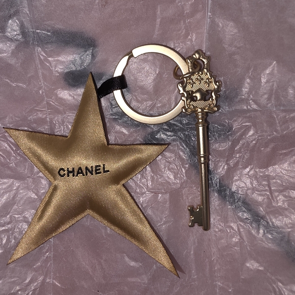 CHANEL Handbags - (NOT FOR SALE) CHANEL Gold Star Key Keychain